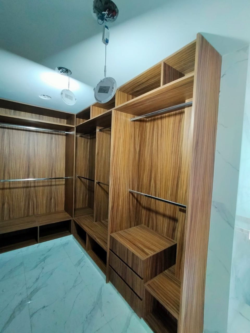 Closet y vestidor fabricado por Kooben