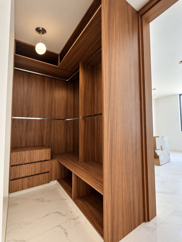 Vestidor Nogal, foto 2 de 2